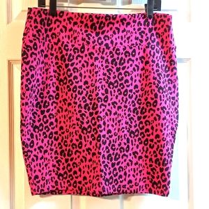 Forever 21 Plus Pink Cheetah Print Stretchy Skirt